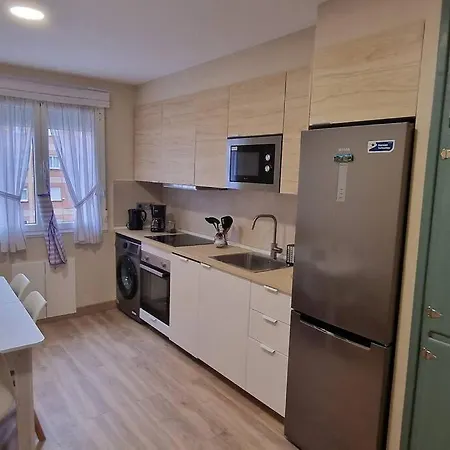 - A Dos Pasos De La Playa - 3 Hab - 2 Banos Apartment Gijon