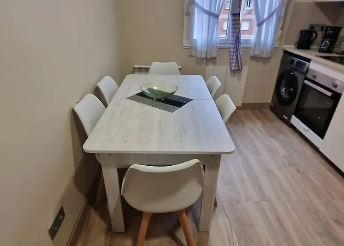 - A Dos Pasos De La Playa - 3 Hab - 2 Banos Апартаменти Хіхон