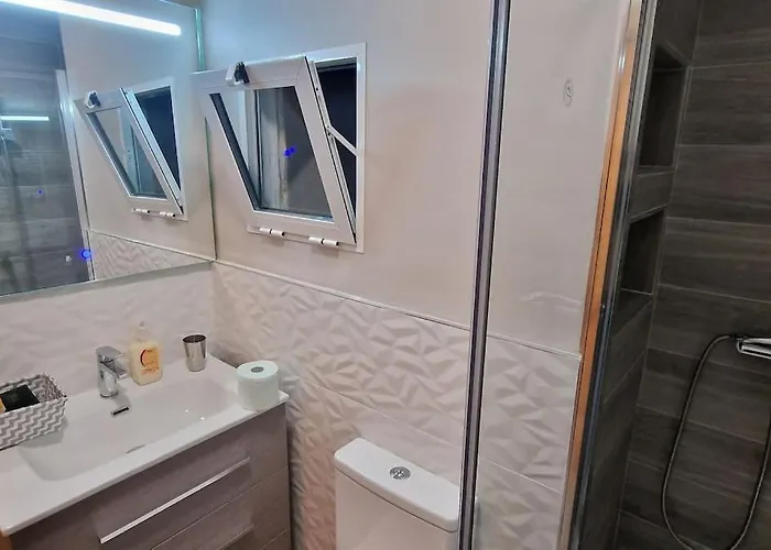 - A Dos Pasos De La Playa - 3 Hab - 2 Banos Апартаменти *