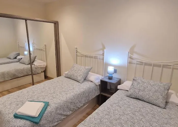 - A Dos Pasos De La Playa - 3 Hab - 2 Banos Апартаменти Хіхон